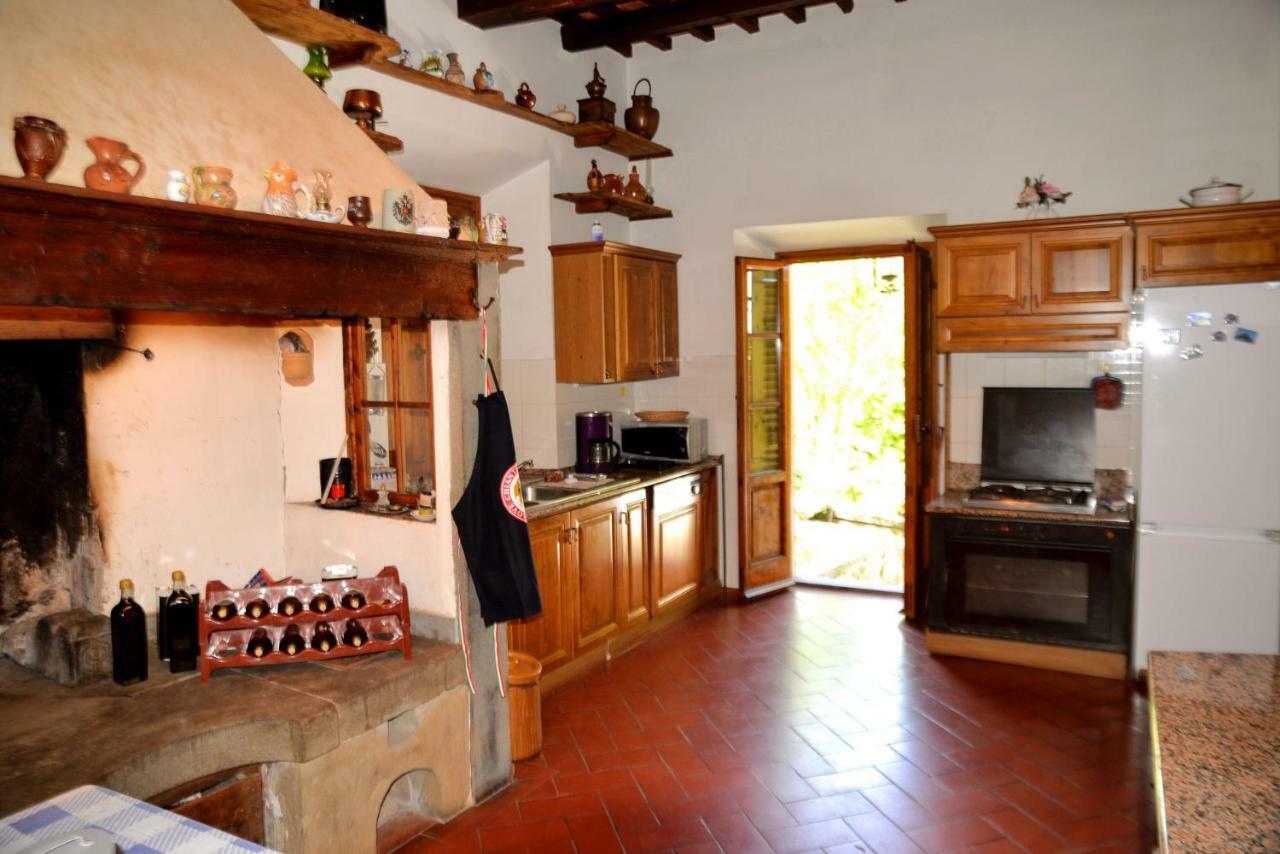 Little B&B Della Pieve フィリーネ・ヴァルダルノ エクステリア 写真